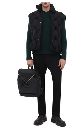 Мужской джемпер из шерсти и кашемира BOTTEGA VENETA темно-зеленого цвета по цене 72050 руб., арт. 647515/V0C50 | Фото 2 Мужской джемпер из шерсти и кашемира BOTTEGA VENETA темно-зеленого цвета, арт. 647515/V0C50 | Фото 2 (Материал внешний: Шерсть; Длина (для топов): Стандартные; Рукава: Длинные; Мужское Кросс-КТ: Джемперы; Вырез: Круглый; Принт: Без принта; Стили: Минимализм)