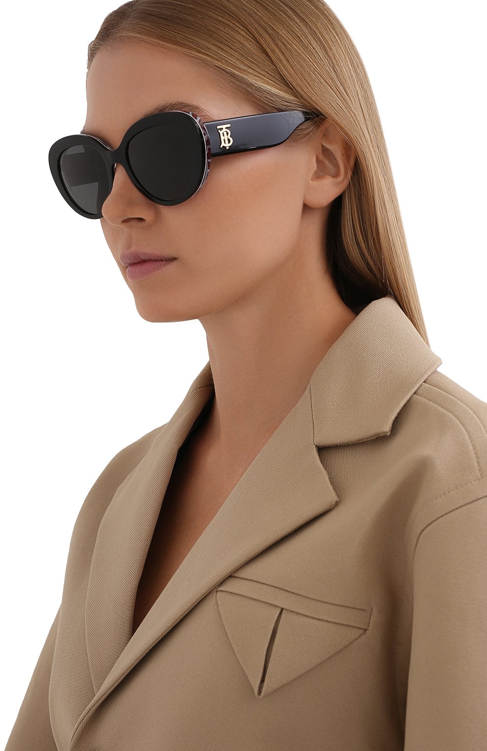 Женские солнцезащитные очки BURBERRY черного цвета, арт. 4298-382287 | Фото 2 (Материал: Пластик; Тип очков: С/з)