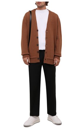 Мужской шерстяной кардиган MAISON MARGIELA светло-коричневого цвета по цене 79950 руб., арт. S50GP0245/S17785 | Фото 2 Мужской шерстяной кардиган MAISON MARGIELA светло-коричневого цвета, арт. S50GP0245/S17785 | Фото 2