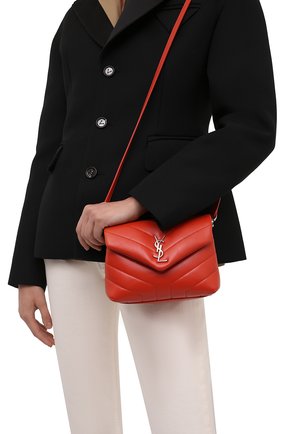 Женская сумка loulou toy SAINT LAURENT кораллового цвета по цене 99500 руб., арт. 678401/DV706 | Фото 2 Женская сумка loulou toy SAINT LAURENT кораллового цвета, арт. 678401/DV706 | Фото 2 (Материал: Натуральная кожа; Сумки-технические: Сумки через плечо; Ремень/цепочка: На ремешке; Размер: mini)