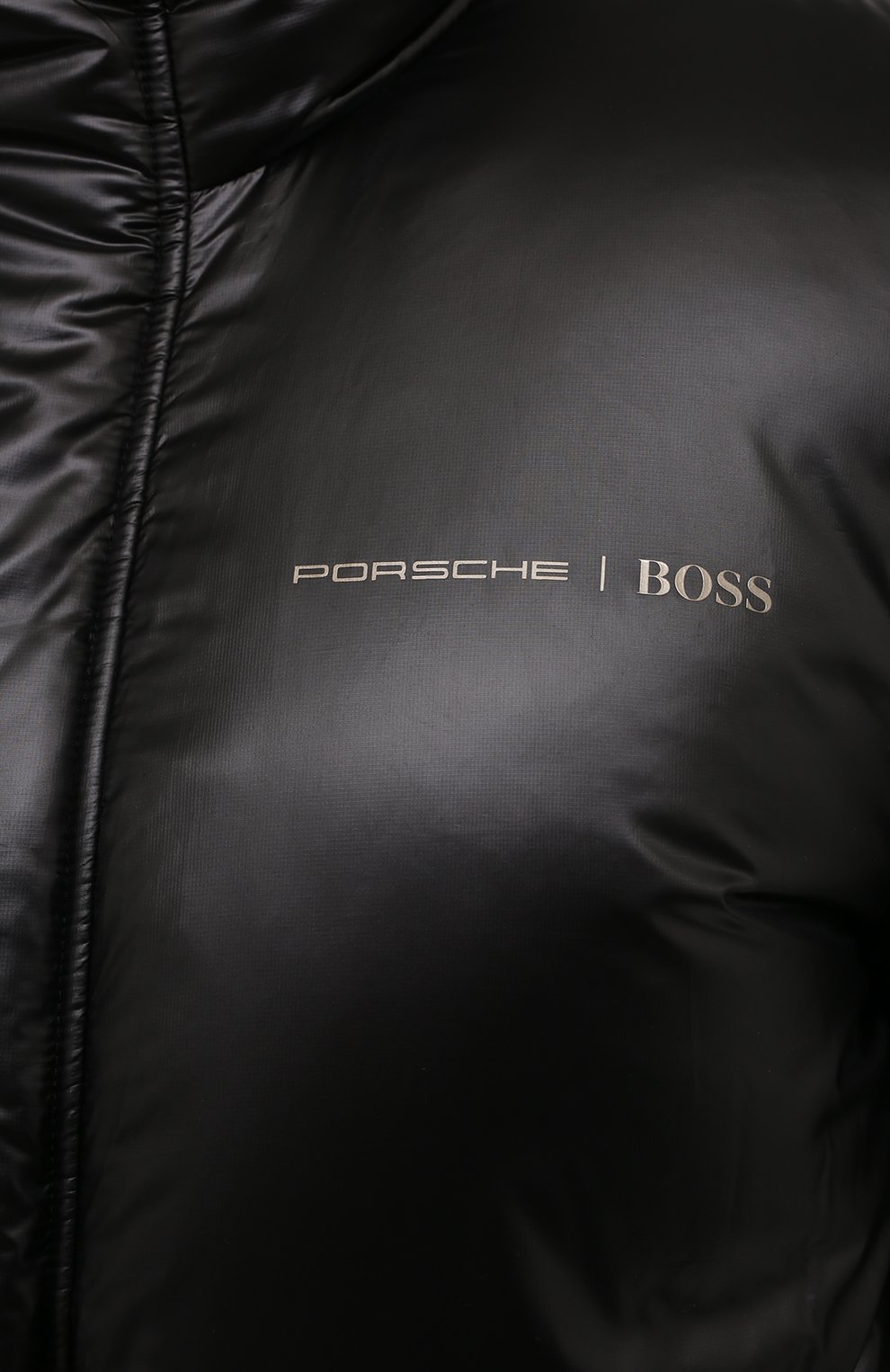 Мужская пуховая куртка boss x porsche BOSS черного цвета, арт. 50455843 | Фото 5 (Кросс-КТ: Куртка; Мужское Кросс-КТ: пуховик-короткий; Рукава: Длинные; Материал внешний: Синтетический материал; Материал подклада: Синтетический материал; Длина (верхняя одежда): Короткие; Материал утеплителя: Пух и перо; Стили: Кэжуэл)