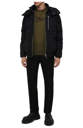 Мужская пуховая куртка TOM FORD темно-синего цвета по цене 456500 руб., арт. BY055/TF0585 | Фото 2 Мужская пуховая куртка TOM FORD темно-синего цвета, арт. BY055/TF0585 | Фото 2 (Длина (верхняя одежда): Короткие; Рукава: Длинные; Материал утеплителя: Пух и перо; Материал подклада: Синтетический материал; Материал внешний: Шерсть; Кросс-КТ: Куртка; Мужское Кросс-КТ: пуховик-короткий; Стили: Кэжуэл)