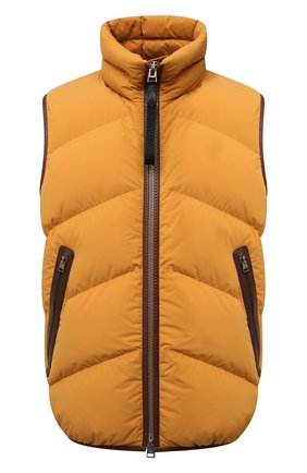 Мужской пуховый жилет TOM FORD желтого цвета по цене 270500 руб., арт. BY029/TF0308 | Фото 1 Мужской пуховый жилет TOM FORD желтого цвета, арт. BY029/TF0308 | Фото 1 (Материал утеплителя: Пух и перо; Длина (верхняя одежда): Короткие; Материал внешний: Синтетический материал; Материал подклада: Синтетический материал; Кросс-КТ: Куртка, Пуховик; Стили: Кэжуэл)