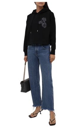 Женский хлопковое худи KENZO черного цвета по цене 29750 руб., арт. FB62SW6604M0 | Фото 2 Женский хлопковое худи KENZO черного цвета, арт. FB62SW6604M0 | Фото 2 (Материал внешний: Хлопок; Рукава: Длинные; Длина (для топов): Стандартные; Женское Кросс-КТ: Худи-одежда; Стили: Спорт-шик)