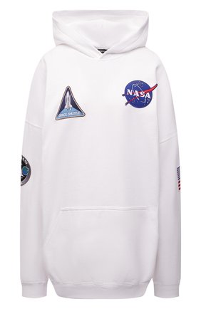 Женский хлопковое худи BALENCIAGA белого цвета по цене 89950 руб., арт. 651799/TKVD8 | Фото 1 Женский хлопковое худи BALENCIAGA белого цвета, арт. 651799/TKVD8 | Фото 1 (Длина (для топов): Удлиненные; Материал внешний: Хлопок; Рукава: Длинные; Женское Кросс-КТ: Худи-одежда; Стили: Спорт-шик)