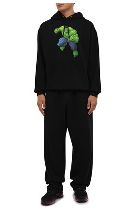 Мужской хлопковое худи BALENCIAGA черного цвета по цене 79950 руб., арт. 600583/TLV58 | Фото 2 Мужской хлопковое худи BALENCIAGA черного цвета, арт. 600583/TLV58 | Фото 2 (Рукава: Длинные; Материал внешний: Хлопок; Длина (для топов): Стандартные; Мужское Кросс-КТ: Худи-одежда; Принт: С принтом; Стили: Спорт-шик)