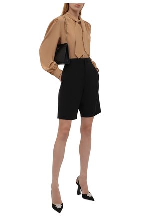 Женские текстильные туфли la medusa VERSACE черного цвета по цене 86100 руб., арт. 1001207/1A00619 | Фото 2 Женские текстильные туфли la medusa VERSACE черного цвета, арт. 1001207/1A00619 | Фото 2 (Материал внутренний: Натуральная кожа; Каблук высота: Высокий; Материал внешний: Текстиль; Подошва: Плоская; Каблук тип: Устойчивый)
