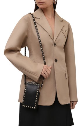 Чехол для телефона rockstud VALENTINO черного цвета по цене 77450 руб., арт. WW2P0W35/NAP | Фото 2 Чехол для телефона rockstud VALENTINO черного цвета, арт. WW2P0W35/NAP | Фото 2 (Женское Кросс-КТ: Кожа iPhone)