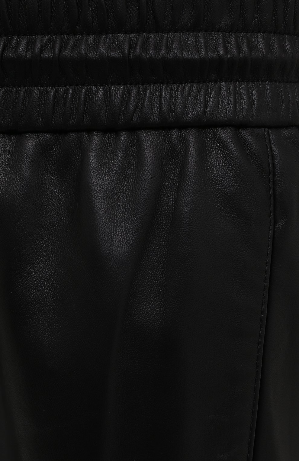 Женские кожаные джоггеры SAINT LAURENT черного цвета, арт. 664622/YC2MS | Фото 5 (Длина (брюки, джинсы): Стандартные; Силуэт Ж (брюки и джинсы): Джоггеры; Женское Кросс-КТ: Джоггеры - брюки; Стили: Гранж; Региональные ограничения белый список (Axapta Mercury): RU; Материал внешний: Натуральная кожа)