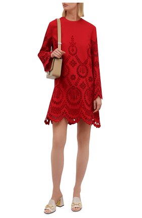 Женское платье из шерсти и шелка VALENTINO красного цвета по цене 375500 руб., арт. WB3VAWD96GR | Фото 2 Женское платье из шерсти и шелка VALENTINO красного цвета, арт. WB3VAWD96GR | Фото 2 (Материал внешний: Шелк, Шерсть; Материал подклада: Вискоза; Длина Ж (юбки, платья, шорты): Мини; Рукава: Длинные; Женское Кросс-КТ: Платье-одежда; Стили: Романтичный; Случай: Повседневный)
