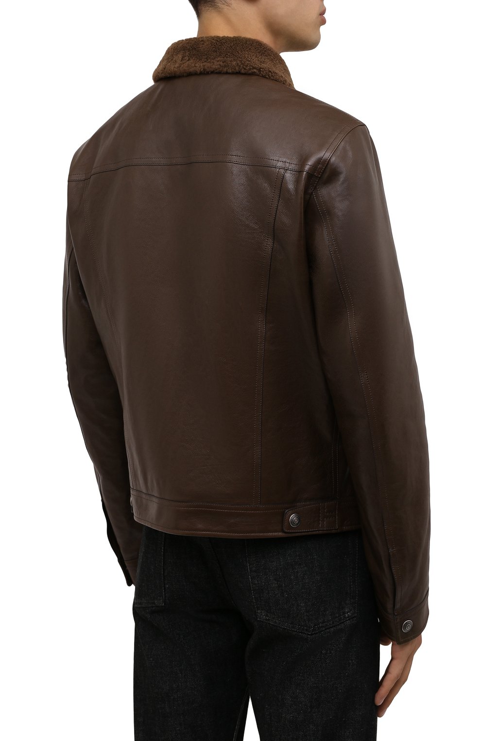 Мужская кожаная куртка TOM FORD коричневого цвета, арт. BY486/TFL806 | Фото 4 (Кросс-КТ: Куртка; Рукава: Длинные; Мужское Кросс-КТ: Куртка-верхняя одежда, Кожа и замша; Материал внешний: Натуральная кожа; Длина (верхняя одежда): Короткие; Материал утеплителя: Пух и перо; Материал подклада: Купро; Стили: Кэжуэл)
