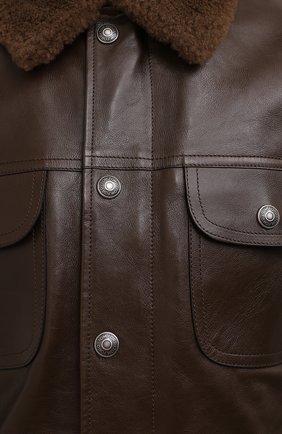 Мужская кожаная куртка TOM FORD коричневого цвета, арт. BY486/TFL806 | Фото 5 (Кросс-КТ: Куртка; Рукава: Длинные; Мужское Кросс-КТ: Куртка-верхняя одежда, Кожа и замша; Материал внешний: Натуральная кожа; Длина (верхняя одежда): Короткие; Материал утеплителя: Пух и перо; Материал подклада: Купро; Стили: Кэжуэл)