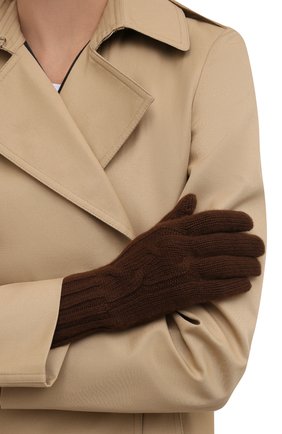 Женские кашемировые перчатки LORO PIANA коричневого цвета по цене 39950 руб., арт. FAI8570 | Фото 2 Женские кашемировые перчатки LORO PIANA коричневого цвета, арт. FAI8570 | Фото 2 (Материал: Кашемир, Шерсть; Кросс-КТ: Трикотаж; Длина (верхняя одежда): Длинные)