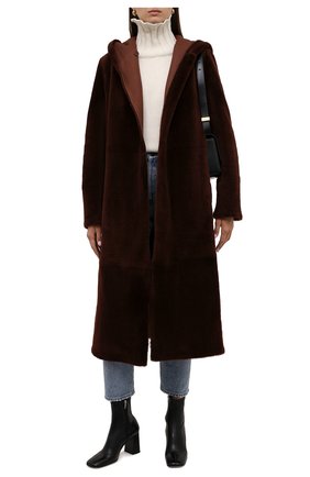 Женская двусторонняя дубленка LORO PIANA коричневого цвета по цене 1065000 руб., арт. FAL2393 | Фото 2 Женская двусторонняя дубленка LORO PIANA коричневого цвета, арт. FAL2393 | Фото 2 (Материал внешний: Натуральный мех; Рукава: Длинные; Длина (верхняя одежда): Длинные; Стили: Кэжуэл)