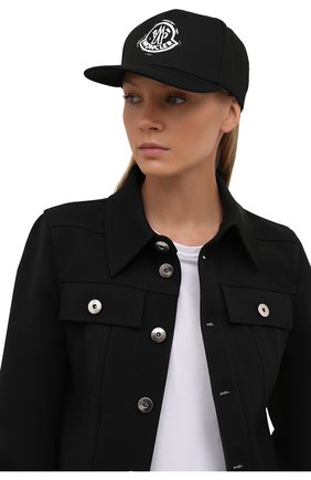 Женская хлопковая бейсболка MONCLER черного цвета по цене 13100 руб., арт. G2-093-3B000-36-V0147 | Фото 2 Женская хлопковая бейсболка MONCLER черного цвета, арт. G2-093-3B000-36-V0147 | Фото 2 (Материал: Хлопок, Текстиль)