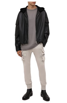 Мужские хлопковые джоггеры RICK OWENS кремвого цвета по цене 76950 руб., арт. RU02A5396/BA | Фото 2 Мужские хлопковые джоггеры RICK OWENS кремвого цвета, арт. RU02A5396/BA | Фото 2 (Материал внешний: Хлопок; Силуэт М (брюки): Джоггеры, Карго; Кросс-КТ: Трикотаж; Стили: Спорт-шик; Длина (брюки, джинсы): Стандартные)