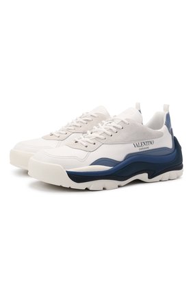 Мужские кожаные кроссовки gumboy VALENTINO синего цвета по цене 51400 руб., арт. WY2S0B17/MQB | Фото 1 Мужские кожаные кроссовки gumboy VALENTINO синего цвета, арт. WY2S0B17/MQB | Фото 1 (Материал внутренний: Текстиль; Стили: Гранж; Подошва: Массивная)