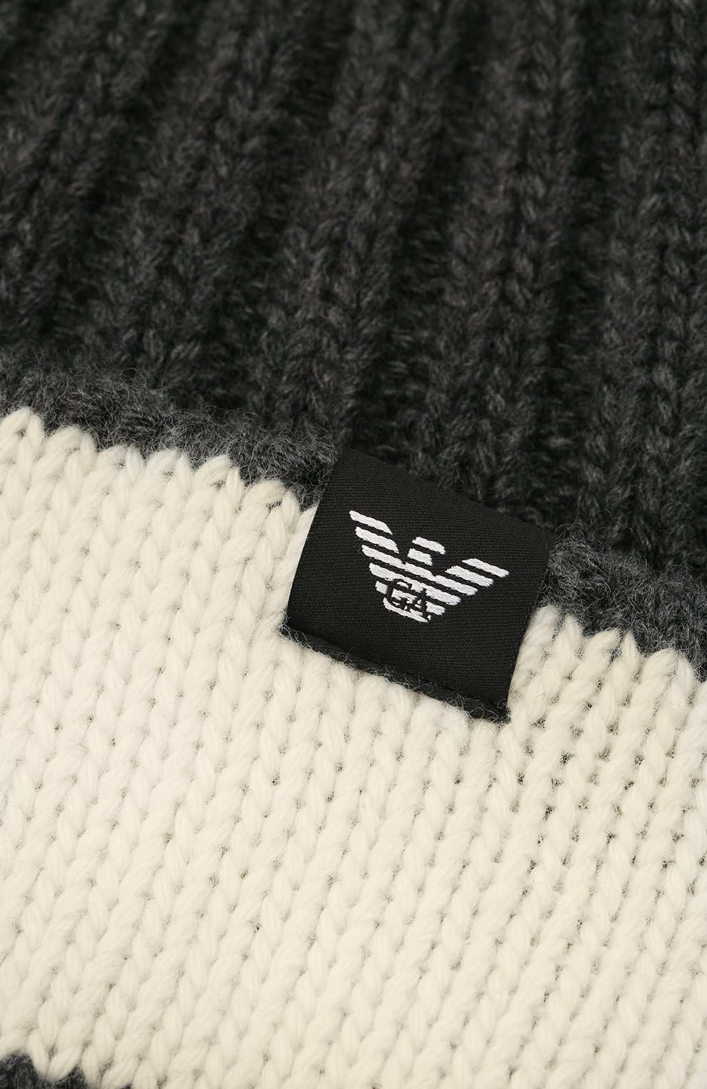 Детский комплект из шапки и шарфа EMPORIO ARMANI серого цвета по цене 22200 руб., арт. 407515/1A767 | Фото 4 Детский комплект из шапки и шарфа EMPORIO ARMANI серого цвета, арт. 407515/1A767 | Фото 4 (Материал: Текстиль, Шерсть, Вискоза)