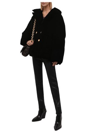 Женская пуховая куртка TOM FORD черного цвета по цене 434500 руб., арт. CS1153-FAX855 | Фото 2 Женская пуховая куртка TOM FORD черного цвета, арт. CS1153-FAX855 | Фото 2 (Материал внешний: Купро, Вискоза, Растительное волокно; Рукава: Длинные; Материал утеплителя: Пух и перо; Материал подклада: Шелк; Стили: Гламурный; Кросс-КТ: Куртка; Женское Кросс-КТ: Пуховик-куртка; Длина (верхняя одежда): Короткие)
