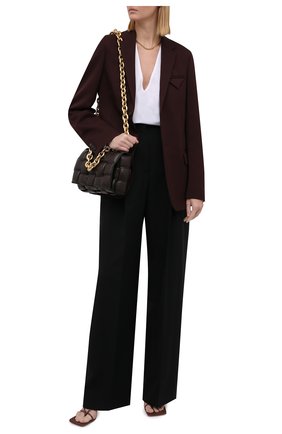 Женская хлопковая блузка DRIES VAN NOTEN белого цвета по цене 28700 руб., арт. 212-010724-3169 | Фото 2 Женская хлопковая блузка DRIES VAN NOTEN белого цвета, арт. 212-010724-3169 | Фото 2 (Рукава: Длинные; Длина (для топов): Удлиненные; Материал внешний: Хлопок; Стили: Кэжуэл; Женское Кросс-КТ: Блуза-одежда; Принт: Без принта)