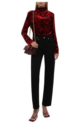 Женский топ из вискозы и шелка DRIES VAN NOTEN красного цвета по цене 51700 руб., арт. 212-010754-3007 | Фото 2 Женский топ из вискозы и шелка DRIES VAN NOTEN красного цвета, арт. 212-010754-3007 | Фото 2 (Длина (для топов): Стандартные; Материал внешний: Вискоза; Рукава: Длинные; Стили: Гламурный; Кросс-КТ: с рукавом)