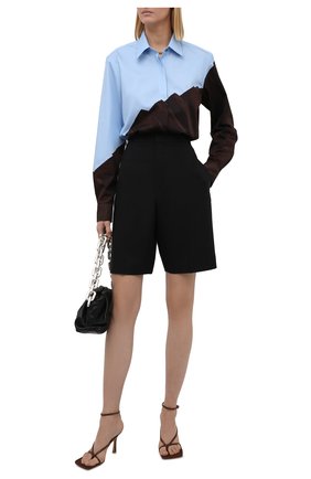 Женская хлопковая рубашка DRIES VAN NOTEN коричневого цвета по цене 71500 руб., арт. 212-010765-3078 | Фото 2 Женская хлопковая рубашка DRIES VAN NOTEN коричневого цвета, арт. 212-010765-3078 | Фото 2 (Рукава: Длинные; Материал внешний: Хлопок; Длина (для топов): Удлиненные; Стили: Романтичный; Принт: С принтом; Женское Кросс-КТ: Рубашка-одежда)