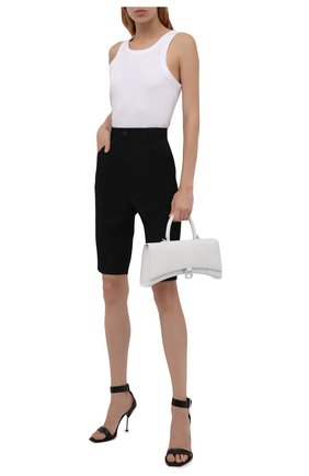 Женские шерстяные шорты SAINT LAURENT черного цвета по цене 66250 руб., арт. 661317/Y512W | Фото 2 Женские шерстяные шорты SAINT LAURENT черного цвета, арт. 661317/Y512W | Фото 2 (Материал внешний: Шерсть; Длина Ж (юбки, платья, шорты): Миди; Стили: Гламурный; Женское Кросс-КТ: Шорты-одежда)