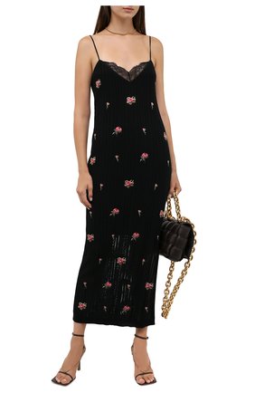 Женское хлопковое платье REDVALENTINO черного цвета по цене 56600 руб., арт. WR3KD03C/644 | Фото 2 Женское хлопковое платье REDVALENTINO черного цвета, арт. WR3KD03C/644 | Фото 2 (Материал подклада: Хлопок; Материал внешний: Хлопок; Стили: Романтичный; Случай: Вечерний; Женское Кросс-КТ: Платье-одежда, Сарафаны; Длина Ж (юбки, платья, шорты): Миди)