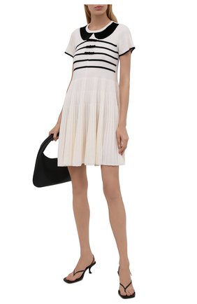 Женское шерстяное платье REDVALENTINO черно-белого цвета по цене 52400 руб., арт. WR3KD02X/63U | Фото 2 Женское шерстяное платье REDVALENTINO черно-белого цвета, арт. WR3KD02X/63U | Фото 2 (Материал внешний: Шерсть; Рукава: Короткие; Длина Ж (юбки, платья, шорты): Мини; Стили: Романтичный; Кросс-КТ: Трикотаж; Случай: Повседневный; Женское Кросс-КТ: Платье-одежда)