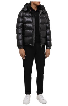 Мужское хлопковое поло MONCLER черного цвета по цене 22900 руб., арт. G2-091-8B701-00-84556 | Фото 2 Мужское хлопковое поло MONCLER черного цвета, арт. G2-091-8B701-00-84556 | Фото 2 (Материал внешний: Хлопок; Застежка: Пуговицы; Рукава: Длинные; Стили: Кэжуэл; Длина (для топов): Стандартные)