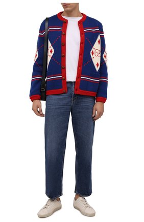 Мужской шерстяной кардиган GUCCI синего цвета по цене 218400 руб., арт. 663479/XKBYS | Фото 2 Мужской шерстяной кардиган GUCCI синего цвета, арт. 663479/XKBYS | Фото 2 (Материал внешний: Шерсть; Материал утеплителя: Шерсть; Мужское Кросс-КТ: Кардиган-одежда; Стили: Ретро; Длина (для топов): Стандартные; Рукава: Длинные)