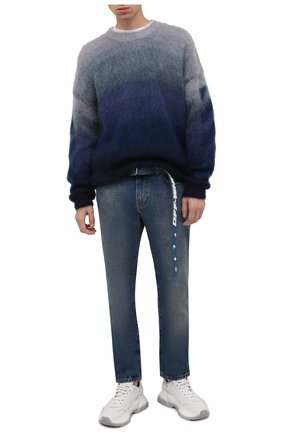 Мужские джинсы OFF-WHITE синего цвета по цене 57650 руб., арт. 0MYA127F21DEN002 | Фото 2 Мужские джинсы OFF-WHITE синего цвета, арт. 0MYA127F21DEN002 | Фото 2 (Длина (брюки, джинсы): Стандартные; Материал внешний: Хлопок, Деним; Кросс-КТ: Деним; Детали: Потертости; Силуэт М (брюки): Прямые; Стили: Гранж)