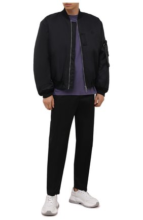 Мужская хлопковая футболка ACNE STUDIOS фиолетового цвета по цене 11400 руб., арт. BL0230 | Фото 2 Мужская хлопковая футболка ACNE STUDIOS фиолетового цвета, арт. BL0230 | Фото 2 (Длина (для топов): Стандартные; Рукава: Короткие; Материал внешний: Хлопок; Принт: Без принта)