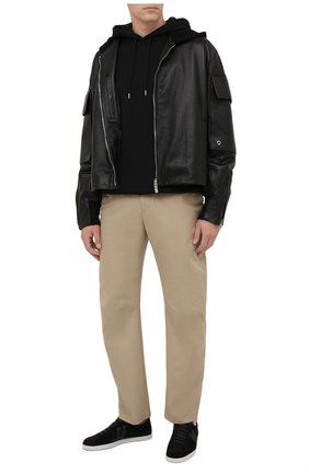 Мужской хлопковое худи DRIES VAN NOTEN черного цвета по цене 34350 руб., арт. 212-021123-3608 | Фото 2 Мужской хлопковое худи DRIES VAN NOTEN черного цвета, арт. 212-021123-3608 | Фото 2 (Материал внешний: Хлопок; Рукава: Длинные; Длина (для топов): Стандартные; Мужское Кросс-КТ: Худи-одежда; Принт: Без принта; Стили: Кэжуэл)