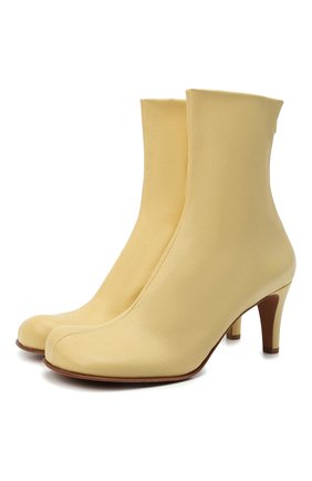 Женские кожаные ботильоны the block BOTTEGA VENETA цвета по цене 76800 руб., арт. 667208/VBS00 | Фото 1 Женские кожаные ботильоны the block BOTTEGA VENETA цвета, арт. 667208/VBS00 | Фото 1 (Материал внутренний: Натуральная кожа; Каблук тип: Шпилька; Каблук высота: Средний; Подошва: Плоская)