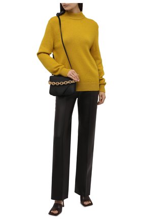 Женский кашемировый свитер TOM FORD желтого цвета по цене 120000 руб., арт. MAK1093-YAX339 | Фото 2 Женский кашемировый свитер TOM FORD желтого цвета, арт. MAK1093-YAX339 | Фото 2