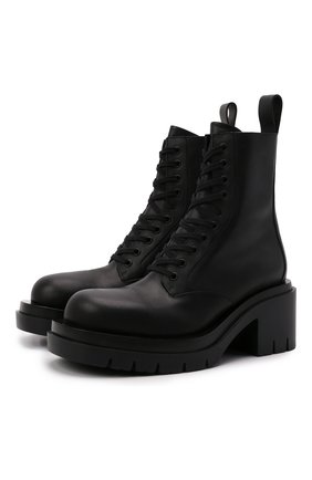 Женские кожаные ботинки bv lug BOTTEGA VENETA черного цвета по цене 85400 руб., арт. 667145/VBS50 | Фото 1 Женские кожаные ботинки bv lug BOTTEGA VENETA черного цвета, арт. 667145/VBS50 | Фото 1 (Подошва: Платформа; Каблук высота: Средний; Материал внутренний: Натуральная кожа; Каблук тип: Устойчивый; Женское Кросс-КТ: Военные ботинки)