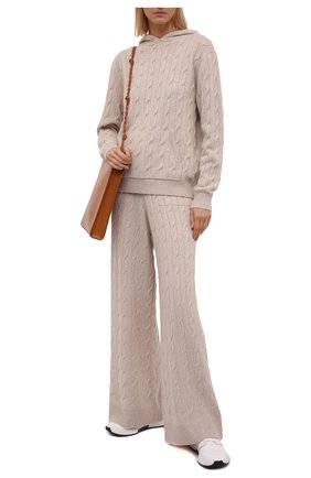 Женские кашемировые брюки RALPH LAUREN бежевого цвета по цене 169000 руб., арт. 290845520 | Фото 2 Женские кашемировые брюки RALPH LAUREN бежевого цвета, арт. 290845520 | Фото 2 (Материал внешний: Шерсть, Кашемир; Длина (брюки, джинсы): Стандартные; Стили: Кэжуэл; Кросс-КТ: Трикотаж; Женское Кросс-КТ: Брюки-одежда; Силуэт Ж (брюки и джинсы): Широкие)