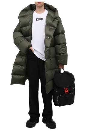 Мужская пуховик RICK OWENS хаки цвета по цене 177500 руб., арт. RU02A5998/NZD3 | Фото 2 Мужская пуховик RICK OWENS хаки цвета, арт. RU02A5998/NZD3 | Фото 2 (Материал подклада: Синтетический материал; Материал внешний: Синтетический материал; Материал утеплителя: Пух и перо; Длина (верхняя одежда): До колена; Рукава: Длинные; Мужское Кросс-КТ: пуховик-длинный; Стили: Минимализм; Кросс-КТ: Куртка)