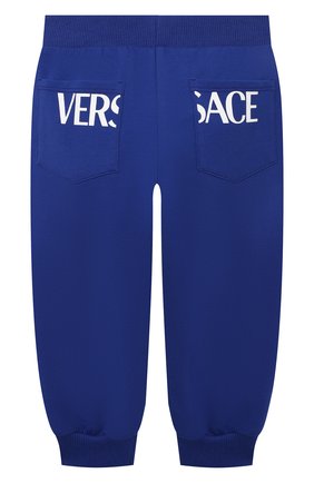 Детские хлопковые джоггеры VERSACE синего цвета по цене 14750 руб., арт. 1001644/1A01322 | Фото 2 Детские хлопковые джоггеры VERSACE синего цвета, арт. 1001644/1A01322 | Фото 2 (Материал внешний: Хлопок; Ростовка одежда: 12 мес | 80 см, 18 мес | 86 см, 24 мес | 92 см, 3 мес | 62 см, 36 мес | 98 см, 6 мес | 68 см, 9 мес | 74 см)
