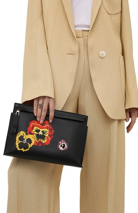 Женские кожаная папка для документов LOEWE черного цвета по цене 54200 руб., арт. C624W05X03 | Фото 2 Женские кожаная папка для документов LOEWE черного цвета, арт. C624W05X03 | Фото 2 (Материал: Текстиль)