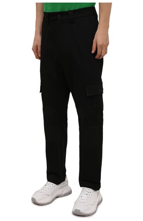 Мужские хлопковые брюки-карго MONCLER черного цвета, арт. G2-091-2A000-24-54AUW | Фото 3 (Силуэт М (брюки): Карго; Длина (брюки, джинсы): Стандартные; Случай: Повседневный; Материал внешний: Хлопок; Стили: Кэжуэл)