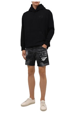 Мужские джинсовые шорты DSQUARED2 темно-серого цвета по цене 45500 руб., арт. S74MU0675/S30357 | Фото 2 Мужские джинсовые шорты DSQUARED2 темно-серого цвета, арт. S74MU0675/S30357 | Фото 2 (Длина Шорты М: До колена; Материал внешний: Хлопок; Кросс-КТ: Деним; Принт: С принтом; Стили: Гранж)