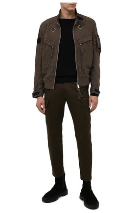 Мужские хлопковые брюки-карго DSQUARED2 хаки цвета по цене 46450 руб., арт. S74KB0599/S39021 | Фото 2 Мужские хлопковые брюки-карго DSQUARED2 хаки цвета, арт. S74KB0599/S39021 | Фото 2 (Материал внешний: Хлопок; Длина (брюки, джинсы): Стандартные; Силуэт М (брюки): Карго; Случай: Повседневный; Стили: Милитари)