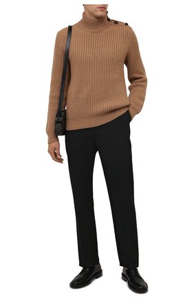 Мужской шерстяной свитер DOLCE & GABBANA бежевого цвета по цене 119500 руб., арт. GXB58T/JAM3T | Фото 2 Мужской шерстяной свитер DOLCE & GABBANA бежевого цвета, арт. GXB58T/JAM3T | Фото 2 (Материал внешний: Шерсть; Длина (для топов): Стандартные; Рукава: Длинные; Мужское Кросс-КТ: Свитер-одежда; Принт: Без принта; Стили: Кэжуэл)
