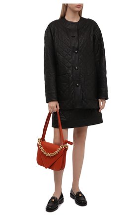 Женская кожаная куртка DOLCE & GABBANA черного цвета по цене 472000 руб., арт. F0AQ9L/HULH9 | Фото 2 Женская кожаная куртка DOLCE & GABBANA черного цвета, арт. F0AQ9L/HULH9 | Фото 2 (Материал подклада: Синтетический материал; Рукава: Длинные; Длина (верхняя одежда): До середины бедра; Стили: Гламурный; Кросс-КТ: Куртка; Женское Кросс-КТ: Замша и кожа; Материал внешний: Натуральная кожа)