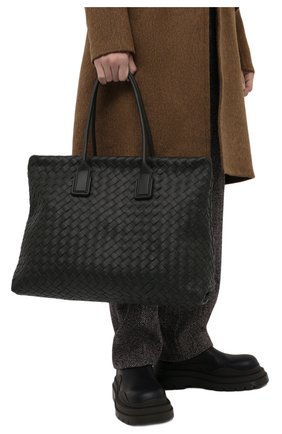 Мужская кожаная сумка BOTTEGA VENETA темно-зеленого цвета по цене 330500 руб., арт. 667286/V0E51 | Фото 2 Мужская кожаная сумка BOTTEGA VENETA темно-зеленого цвета, арт. 667286/V0E51 | Фото 2 (Материал: Натуральная кожа)