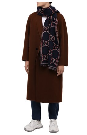 Мужской шерстяной шарф GUCCI синего цвета по цене 33900 руб., арт. 660025/4G386 | Фото 2 Мужской шерстяной шарф GUCCI синего цвета, арт. 660025/4G386 | Фото 2 (Материал: Шерсть; Кросс-КТ: шерсть)