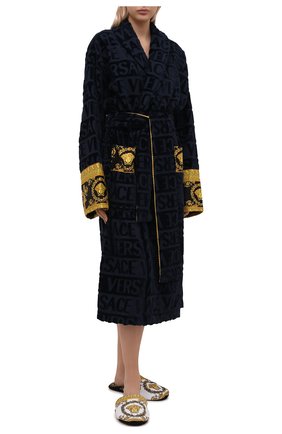 Женского текстильные домашние туфли VERSACE разноцветного цвета по цене 12900 руб., арт. ZSLP00002/ZC0SP075 | Фото 2 Женского текстильные домашние туфли VERSACE разноцветного цвета, арт. ZSLP00002/ZC0SP075 | Фото 2 (Материал внешний: Текстиль; Материал внутренний: Текстиль; Женское Кросс-КТ: тапочки-домашняя обувь; Подошва: Платформа)