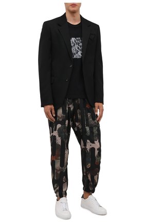 Мужская хлопковая футболка SAINT LAURENT черного цвета по цене 28450 руб., арт. 665271/Y36HP | Фото 2 Мужская хлопковая футболка SAINT LAURENT черного цвета, арт. 665271/Y36HP | Фото 2 (Рукава: Короткие; Длина (для топов): Стандартные; Материал внешний: Хлопок; Принт: С принтом; Стили: Кэжуэл)